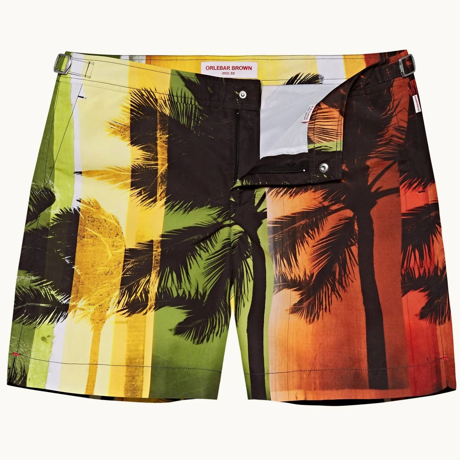 Bulldog Photographic Shorts In Holding Sway