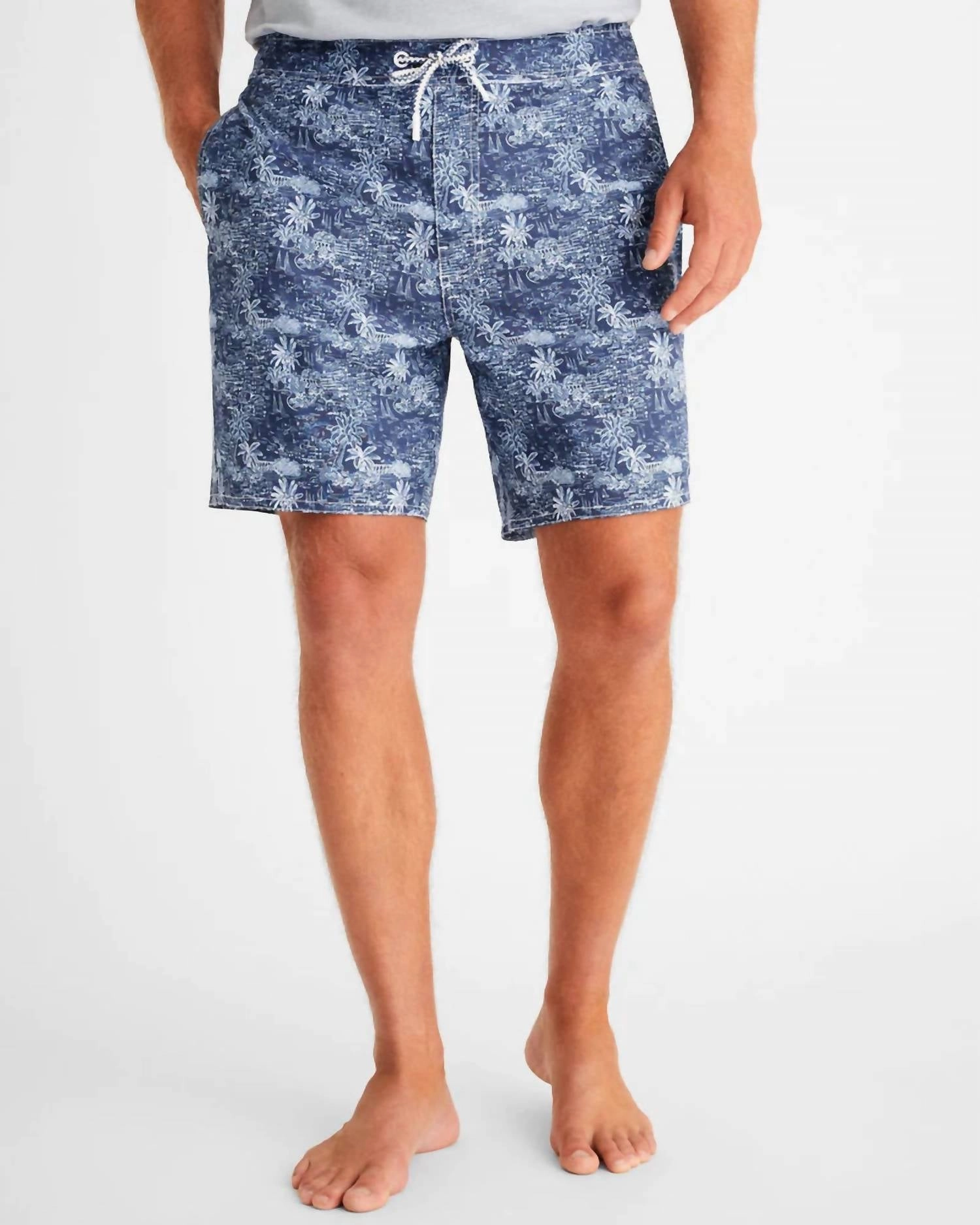 Half Elastic 7" Surf Shorts In Lake