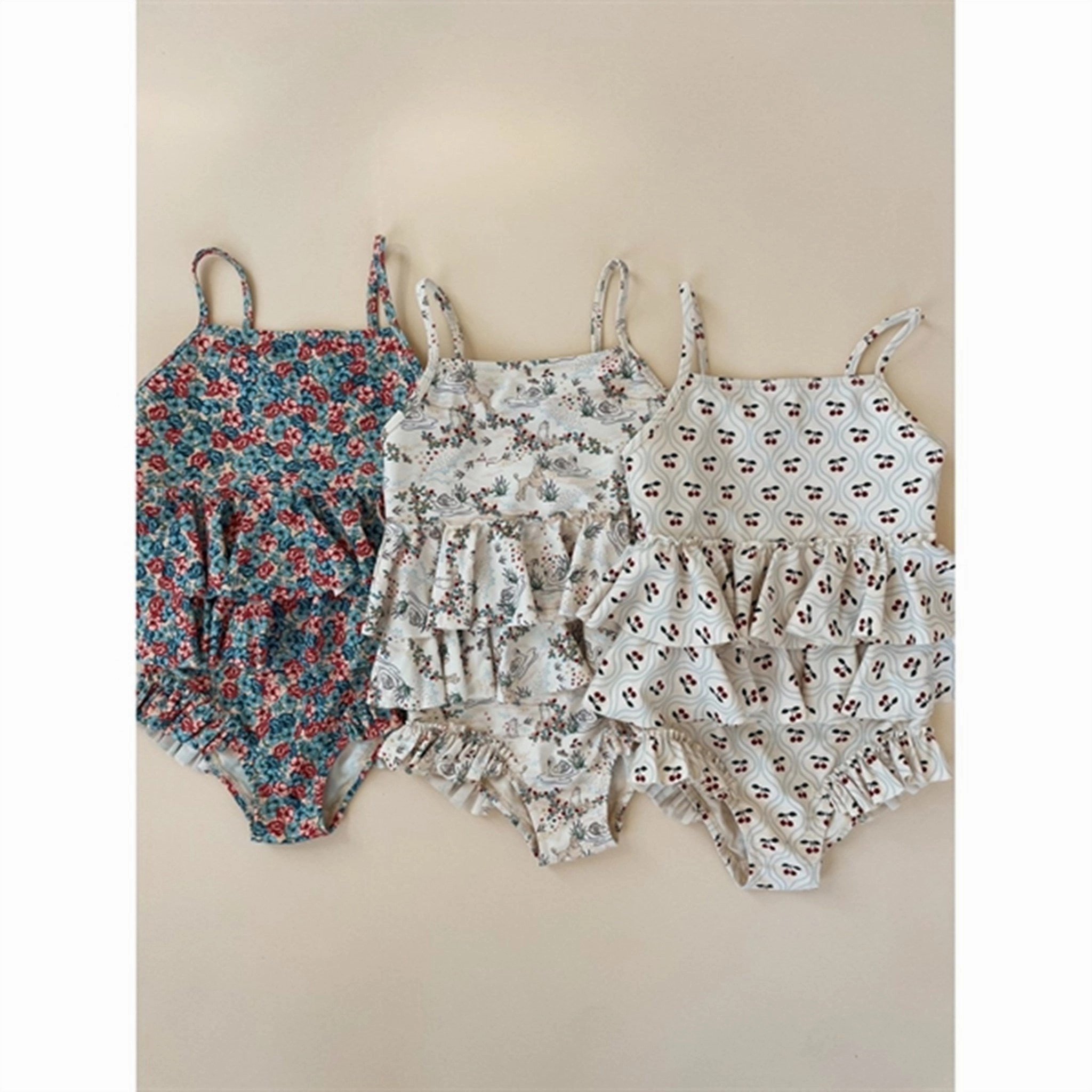 Konges Sl?jd Manuca Frill Swim Suit Rosie Blue