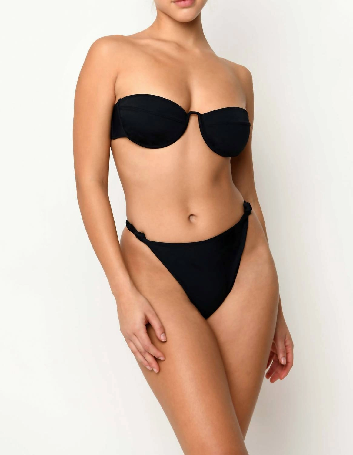 Mariel Top In Black