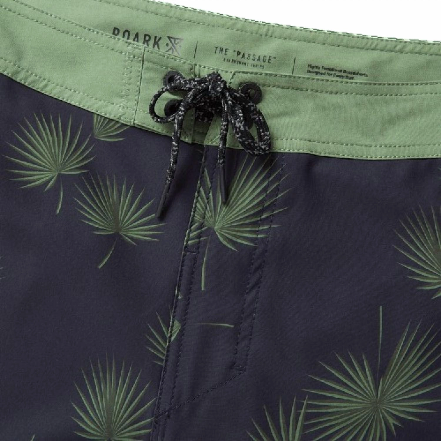 Men's Passage Primo 18" Fronds Boardshorts In Dark Navy