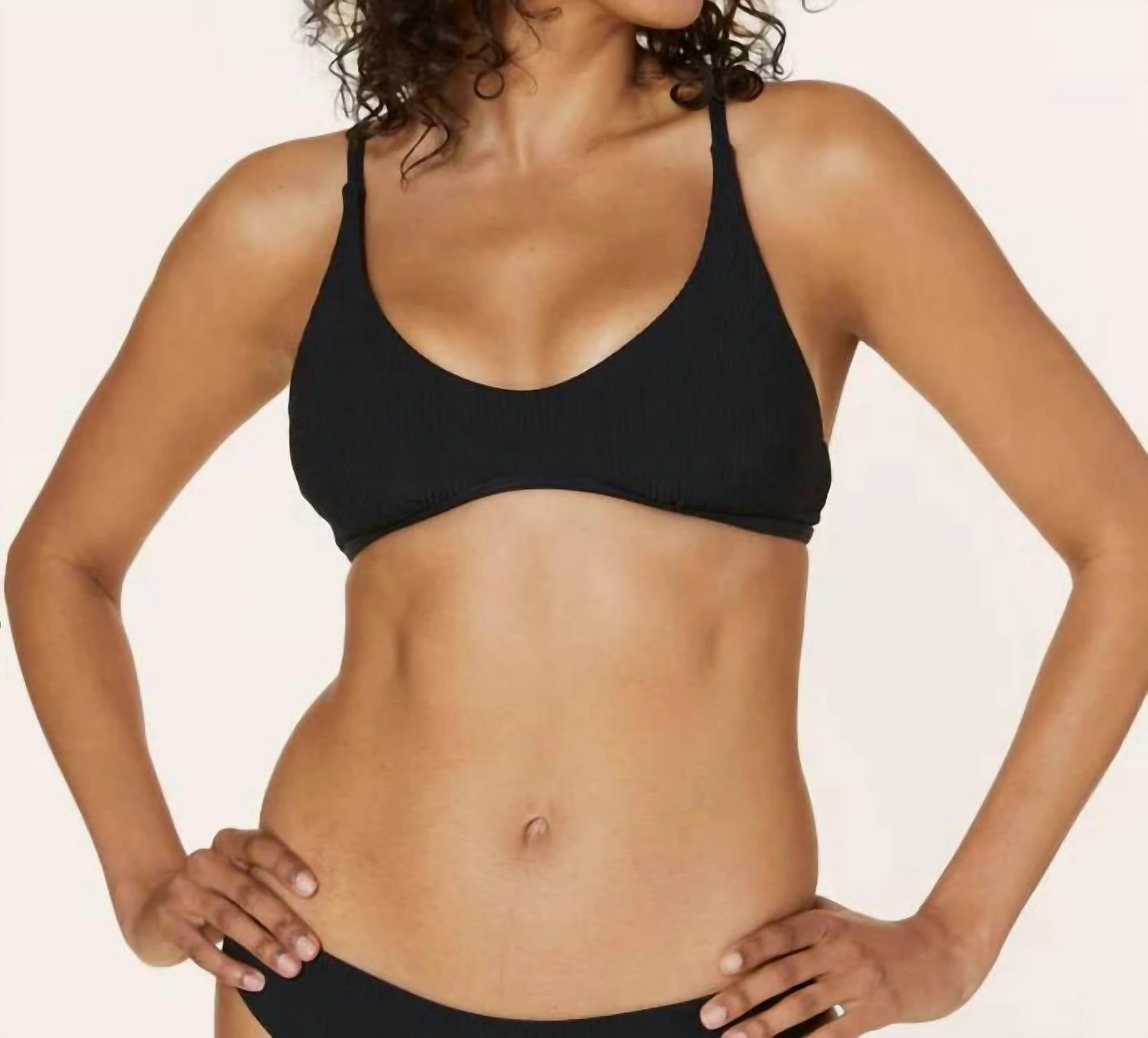 The Valencia Top In Black